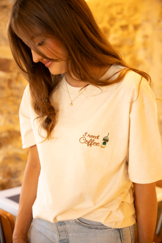 Le t-shirt I need Coffee des mamans ☕️