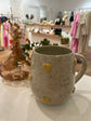 Les giga mugs à coeurs et a messages Lucie Céramique x Born to be Family