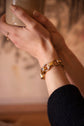 Le bracelet à grosses mailles martelées
