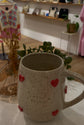 Les giga mugs à coeurs et a messages Lucie Céramique x Born to be Family